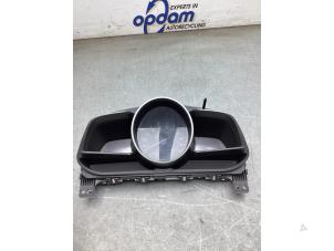 Gebruikte Kilometerteller KM Mazda CX-3 (DJ/DK) 2.0 SkyActiv-G 121 Prijs € 225,00 Margeregeling aangeboden door Gebr Opdam B.V.