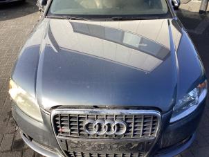 Gebruikte Motorkap Audi A4 (B7) 3.2 FSI V6 30V Quattro Prijs € 100,00 Margeregeling aangeboden door Gebr Opdam B.V.