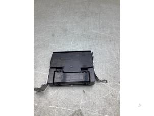 Gebruikte Telefoon Module Toyota Yaris IV (P21/PA1/PH1) 1.5 12V Hybrid 115 Prijs € 275,00 Margeregeling aangeboden door Gebr Opdam B.V.