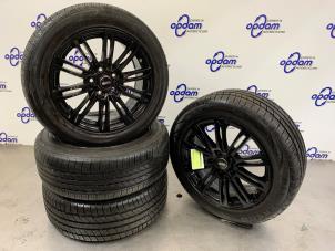 Gebruikte Sportvelgenset + banden Mini Countryman (F60) 1.5 12V Cooper Prijs € 750,00 Margeregeling aangeboden door Gebr Opdam B.V.