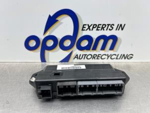 Gebruikte Centrale Deurvergrendelings Module Chrysler 300 C Touring 3.5 V6 24V Prijs € 50,00 Margeregeling aangeboden door Gebr Opdam B.V.