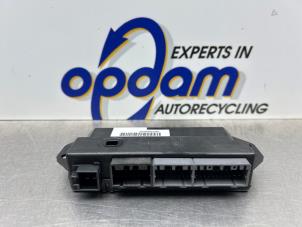 Gebruikte Centrale Deurvergrendelings Module Chrysler 300 C Touring 3.5 V6 24V Prijs € 50,00 Margeregeling aangeboden door Gebr Opdam B.V.