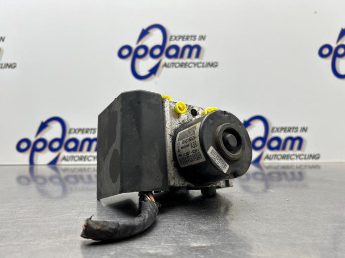 Gebruikte ABS Pomp Citroen C3 (SC) 1.1 Prijs € 150,00 Margeregeling aangeboden door Gebr Opdam B.V.