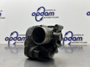 Gebruikte Gasklephuis Seat Cordoba Vario (6K5) 1.4 16V Prijs € 75,00 Margeregeling aangeboden door Gebr Opdam B.V.