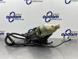 Gebruikte Servopomp Opel Zafira (M75) 1.9 CDTI 16V Prijs € 350,00 Margeregeling aangeboden door Gebr Opdam B.V.