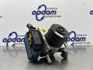 Gebruikte ABS Pomp Opel Agila (A) 1.0 12V Twin Port Prijs € 75,00 Margeregeling aangeboden door Gebr Opdam B.V.