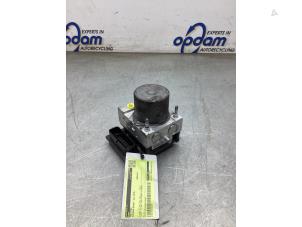 Gebruikte ABS Pomp Hyundai i20 1.2i 16V Prijs € 75,00 Margeregeling aangeboden door Gebr Opdam B.V.