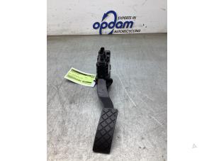 Gebruikte Gaspedaalpositie Sensor Volkswagen Golf VIII (CD1) 1.4 GTE 16V Prijs € 50,00 Margeregeling aangeboden door Gebr Opdam B.V.