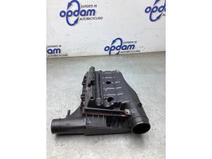 Gebruikte Luchtfilterhuis Volkswagen Golf VIII (CD1) 1.4 GTE 16V Prijs € 100,00 Margeregeling aangeboden door Gebr Opdam B.V.