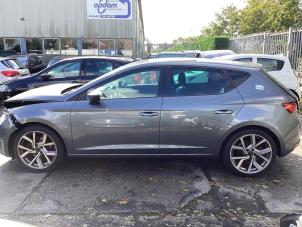 Gebruikte Dorpel links Seat Leon ST (5FF) 1.4 TSI ACT 16V Prijs op aanvraag aangeboden door Gebr Opdam B.V.