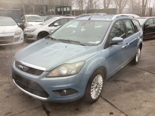 Gebruikte Koplamp links Ford Focus 2 Wagon 1.6 16V Prijs op aanvraag aangeboden door Gebr Opdam B.V.