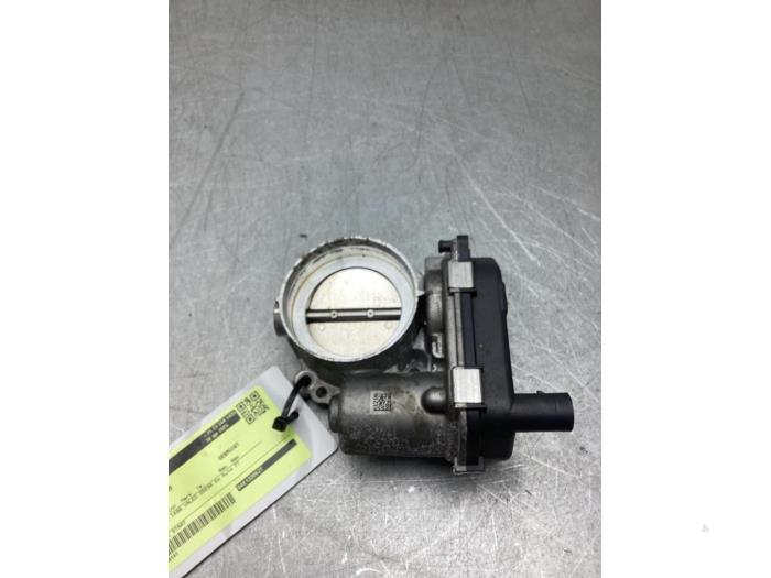 Gebruikte Gasklephuis Volkswagen Golf VIII (CD1) 1.5 eTSI 16V Prijs € 75,00 Margeregeling aangeboden door Gebr Opdam B.V.