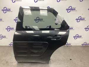 Gebruikte Deur 4Deurs links-achter Citroen C4 Cactus (0B/0P) 1.2 PureTech 82 12V Prijs € 250,00 Margeregeling aangeboden door Gebr Opdam B.V.