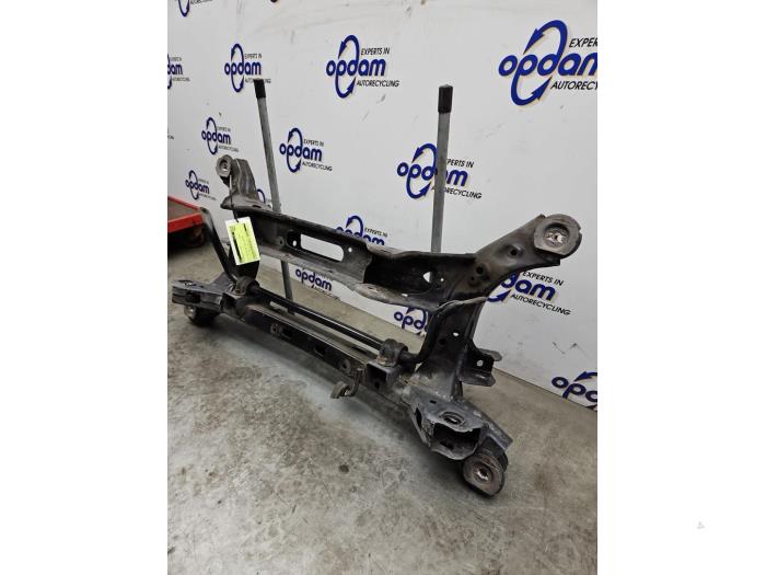 Subframe van een Kia Sportage (QL) 1.6 GDI 16V 4x2 2018
