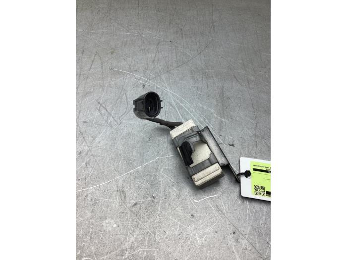 Koelvinweerstand van een Toyota Yaris II (P9) 1.3 16V VVT-i 2008