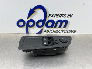 Gebruikte Ruit schakelaar elektrisch BMW 1 serie (E87/87N) 118i 16V Prijs € 50,00 Margeregeling aangeboden door Gebr Opdam B.V.