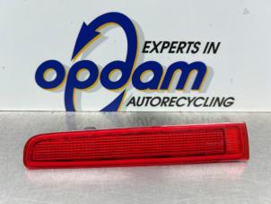 Gebruikte Extra Remlicht midden Volkswagen Multivan T5 (7E/7HC/7HF/7HM) 2.5 TDi Prijs € 35,00 Margeregeling aangeboden door Gebr Opdam B.V.