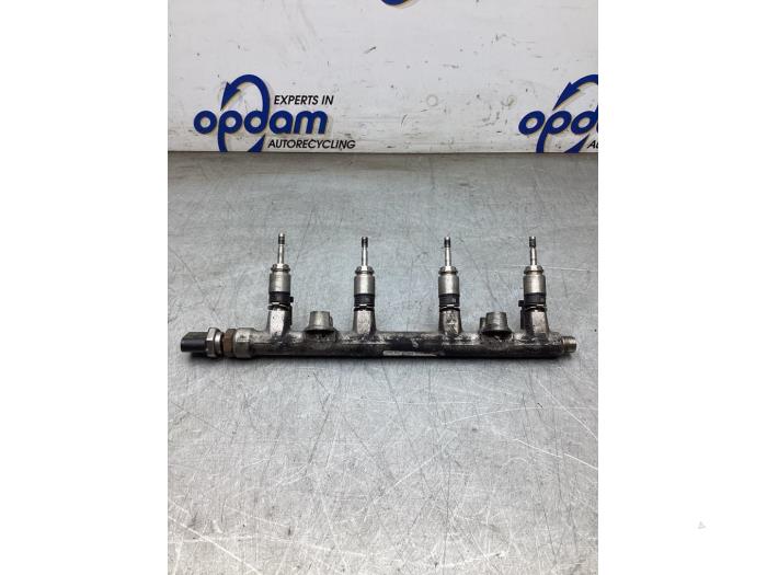 Gebruikte Injector brug Skoda Kodiaq 1.5 TSI 150 ACT 16V Prijs € 150,00 Margeregeling aangeboden door Gebr Opdam B.V.