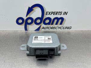 Gebruikte Telefoon Module Opel Corsa D 1.4 16V Twinport Prijs € 40,00 Margeregeling aangeboden door Gebr Opdam B.V.