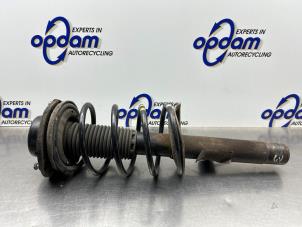 Gebruikte Mac Phersonpoot links-voor Peugeot 206 (2A/C/H/J/S) 1.4 XR,XS,XT,Gentry Prijs € 35,00 Margeregeling aangeboden door Gebr Opdam B.V.