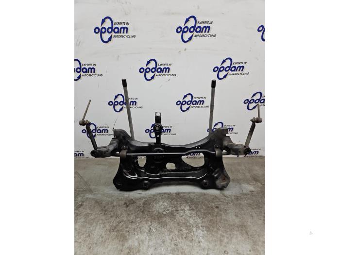 Gebruikte Subframe Seat Leon ST (5FF) 1.6 TDI Ecomotive 16V Prijs € 100,00 Margeregeling aangeboden door Gebr Opdam B.V.