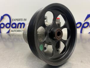 Gebruikte Servopomp Renault Laguna II Grandtour (KG) 2.0 16V Prijs € 50,00 Margeregeling aangeboden door Gebr Opdam B.V.