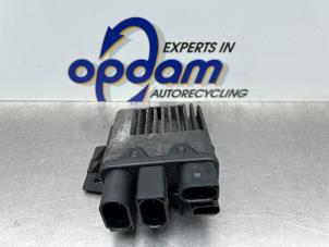 Gebruikte Computer Koeling Volkswagen Multivan T5 (7E/7HC/7HF/7HM) 2.5 TDi Prijs € 50,00 Margeregeling aangeboden door Gebr Opdam B.V.