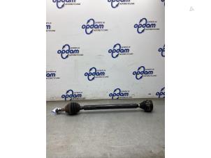 Gebruikte Homokineetas rechts-voor Seat Leon ST (5FF) 1.6 TDI Ecomotive 16V Prijs € 50,00 Margeregeling aangeboden door Gebr Opdam B.V.