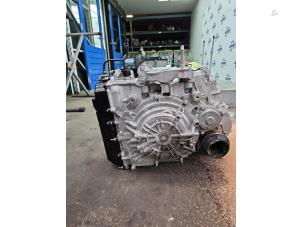 Versnellingsbak van een Ford Transit Custom 2.0 EcoBlue 170 2024