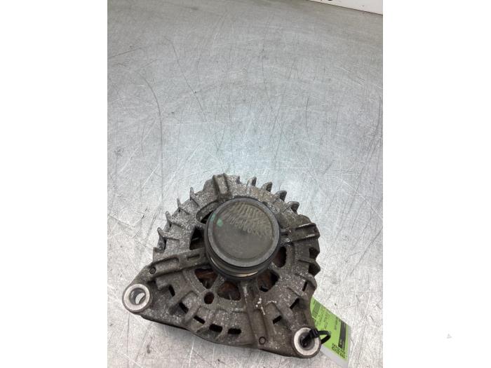 Dynamo van een Peugeot Partner (GC/GF/GG/GJ/GK) 1.6 BlueHDi 100 2016