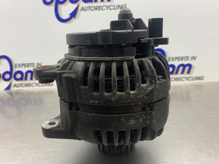 Gebruikte Alternator Volkswagen Multivan T5 (7E/7HC/7HF/7HM) 2.5 TDi Prijs € 100,00 Margeregeling aangeboden door Gebr Opdam B.V.
