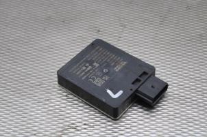 Gebruikte Dode hoek sensor Volvo EX30 Single Motor Extended Range 69 kWh Prijs € 250,00 Margeregeling aangeboden door Gebr Opdam B.V.