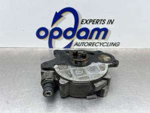 Gebruikte Videpomp (Diesel) Volkswagen Caddy III (2KA,2KH,2CA,2CH) 1.6 TDI 16V Prijs € 25,00 Margeregeling aangeboden door Gebr Opdam B.V.