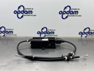 Nieuwe Handrem motor Mercedes Vito Prijs € 302,44 Inclusief btw aangeboden door Gebr Opdam B.V.