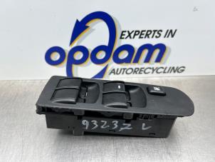 Gebruikte Elektrisch Raam Schakelaar Mitsubishi Colt (Z2/Z3) 1.3 16V Prijs € 50,00 Margeregeling aangeboden door Gebr Opdam B.V.