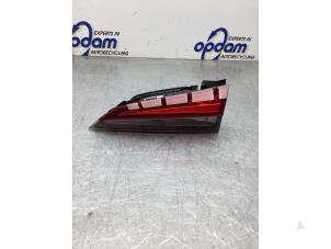 Gebruikte Achterlicht rechts Skoda Kamiq 1.0 TSI 12V Prijs € 50,00 Margeregeling aangeboden door Gebr Opdam B.V.