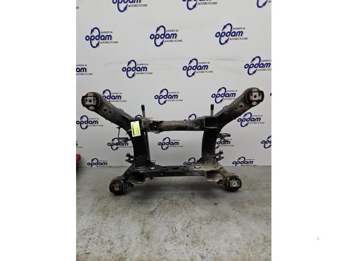 Gebruikte Subframe Mercedes GLE AMG Coupe (C292) 3.0 43 AMG V6 24V Turbo 4-Matic Prijs € 550,00 Margeregeling aangeboden door Gebr Opdam B.V.