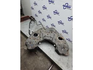 Gebruikte Tank Mercedes GLE AMG Coupe (C292) 3.0 43 AMG V6 24V Turbo 4-Matic Prijs € 700,00 Margeregeling aangeboden door Gebr Opdam B.V.