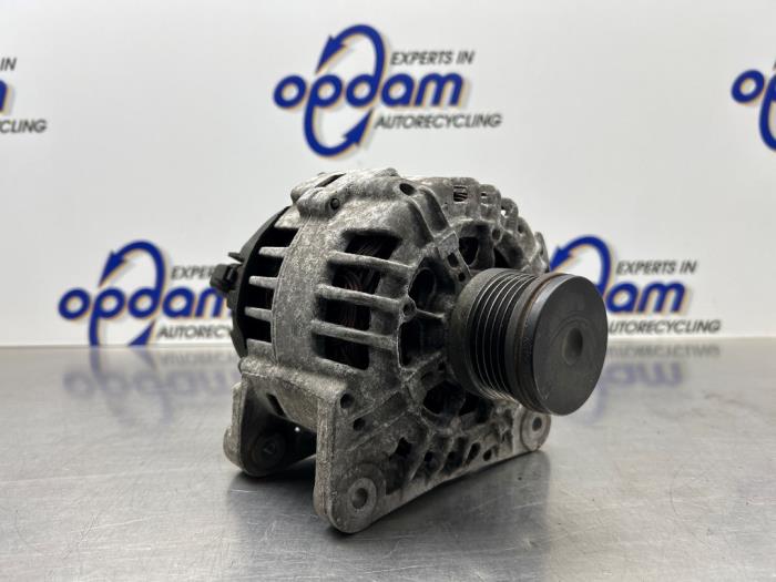 Dynamo van een Renault Kangoo Express (FC) 1.5 dCi 80 2002