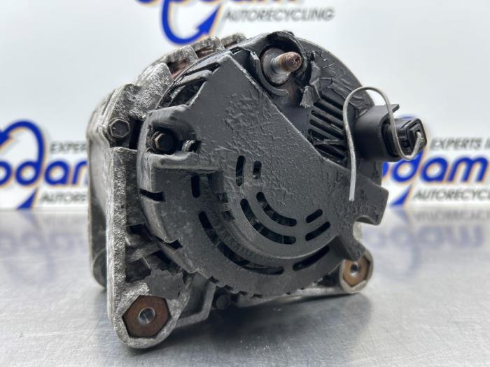 Dynamo van een Renault Kangoo Express (FC) 1.5 dCi 80 2002