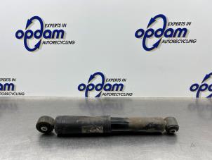 Gebruikte Schokdemper links-achter Fiat 500C (312) 0.9 TwinAir 80 Prijs € 35,00 Margeregeling aangeboden door Gebr Opdam B.V.