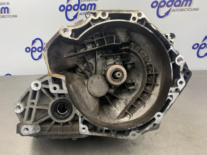Gebruikte Versnellingsbak Chevrolet Aveo (300) 1.2 16V Prijs € 275,00 Margeregeling aangeboden door Gebr Opdam B.V.