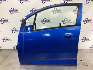 Gebruikte Portier 4Deurs links-voor Chevrolet Spark (M300) 1.0 16V Bifuel Prijs € 75,00 Margeregeling aangeboden door Gebr Opdam B.V.