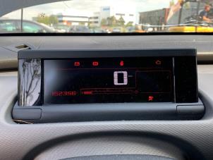 Gebruikte Kilometerteller KM Citroen C4 Cactus (0B/0P) 1.2 PureTech 82 12V Prijs € 225,00 Margeregeling aangeboden door Gebr Opdam B.V.