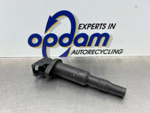 Gebruikte Bobine BMW 5 serie (E60) 520i 24V Prijs € 15,00 Margeregeling aangeboden door Gebr Opdam B.V.