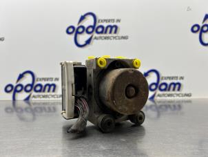 Gebruikte ABS Pomp Mazda 6 Sportbreak (GY19/89) 1.8i 16V Prijs € 125,00 Margeregeling aangeboden door Gebr Opdam B.V.