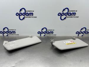 Gebruikte Zonneklep Smart Fortwo Coupé (453.3) 1.0 12V Prijs € 100,00 Margeregeling aangeboden door Gebr Opdam B.V.