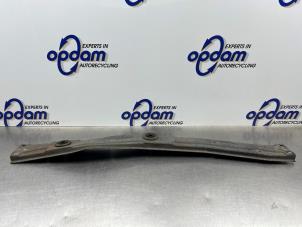 Gebruikte Radiateurbalk Suzuki Alto 1.0 12V Prijs € 35,00 Margeregeling aangeboden door Gebr Opdam B.V.