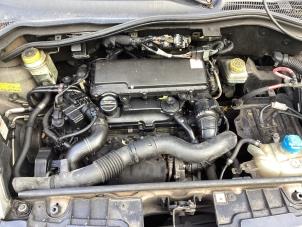 Gebruikte Luchtfilterhuis Peugeot Bipper (AA) 1.4 HDi Prijs op aanvraag aangeboden door Gebr Opdam B.V.