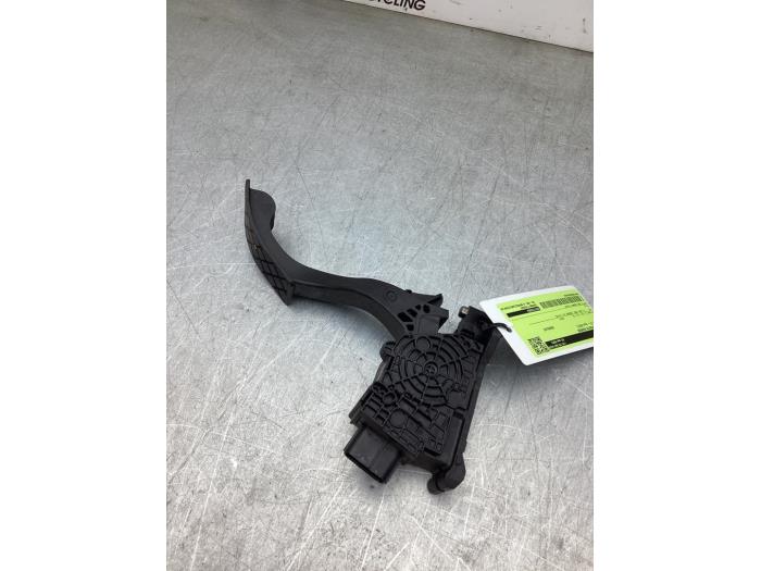 Gebruikte Gaspedaalpositie Sensor Volkswagen Polo VI (AW1) 1.0 12V BlueMotion Technology Prijs € 35,00 Margeregeling aangeboden door Gebr Opdam B.V.